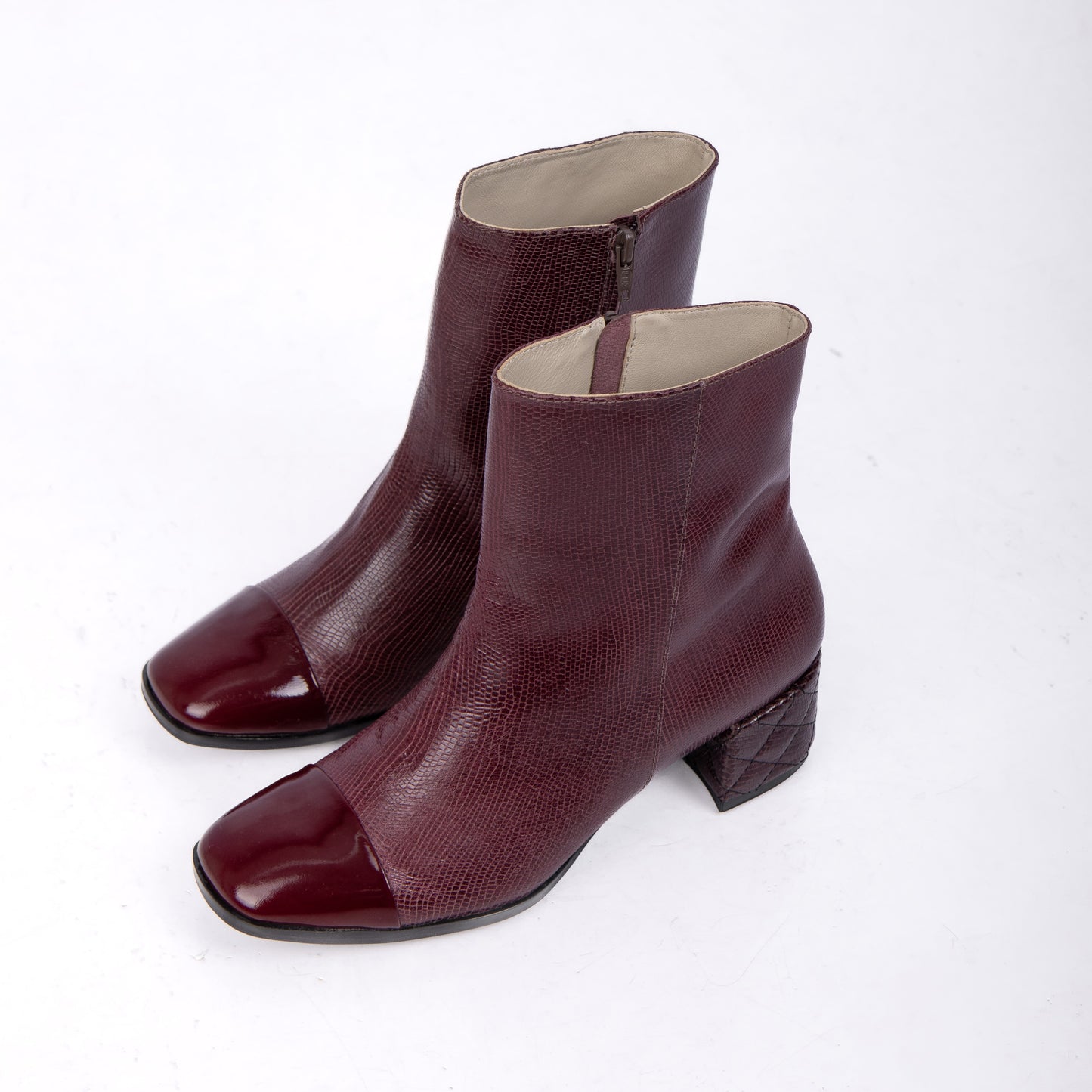 Botín Doris | Guinda