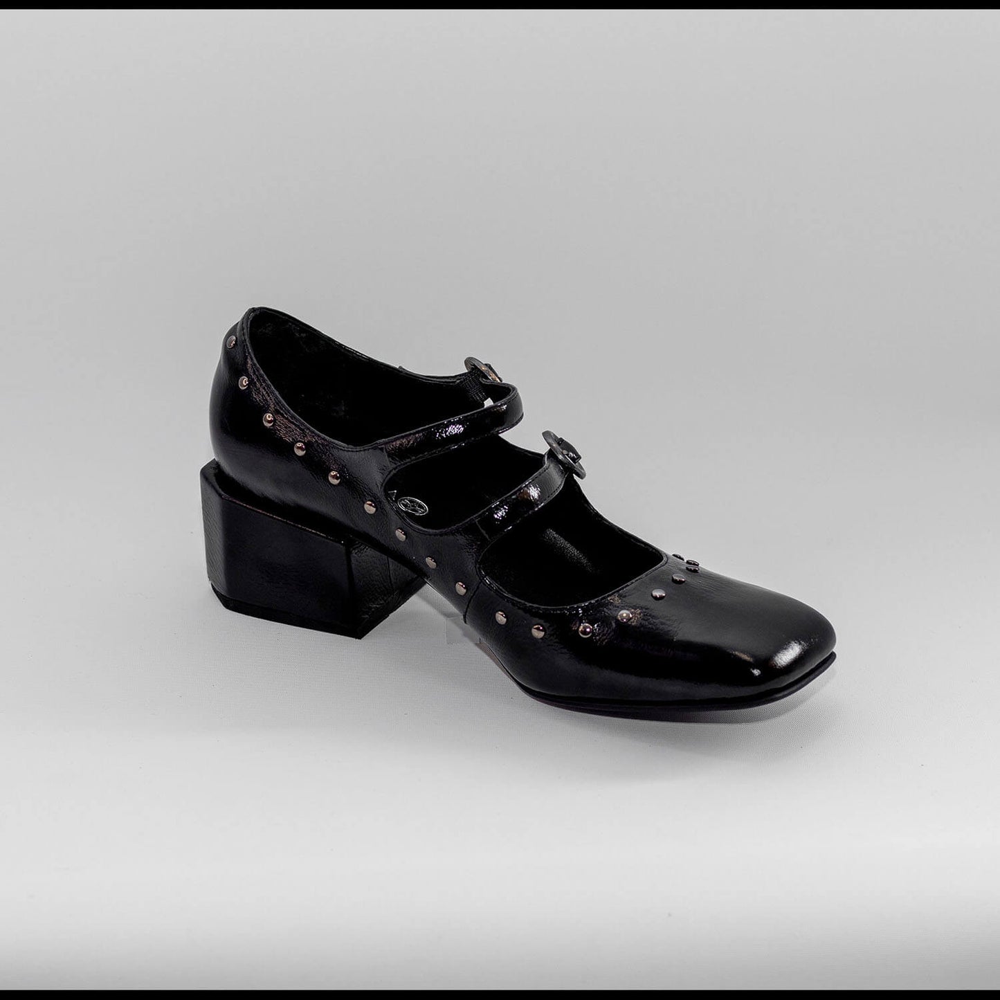 Mary Jane Begona en color Negro