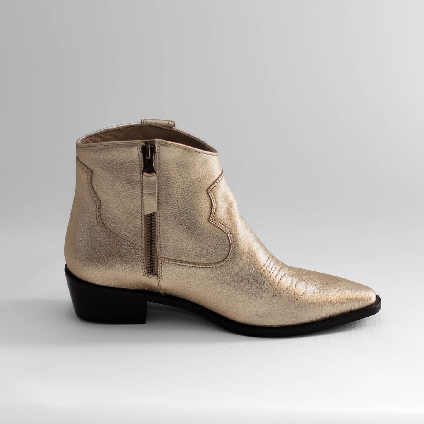 Texana Berenice en color Dorado