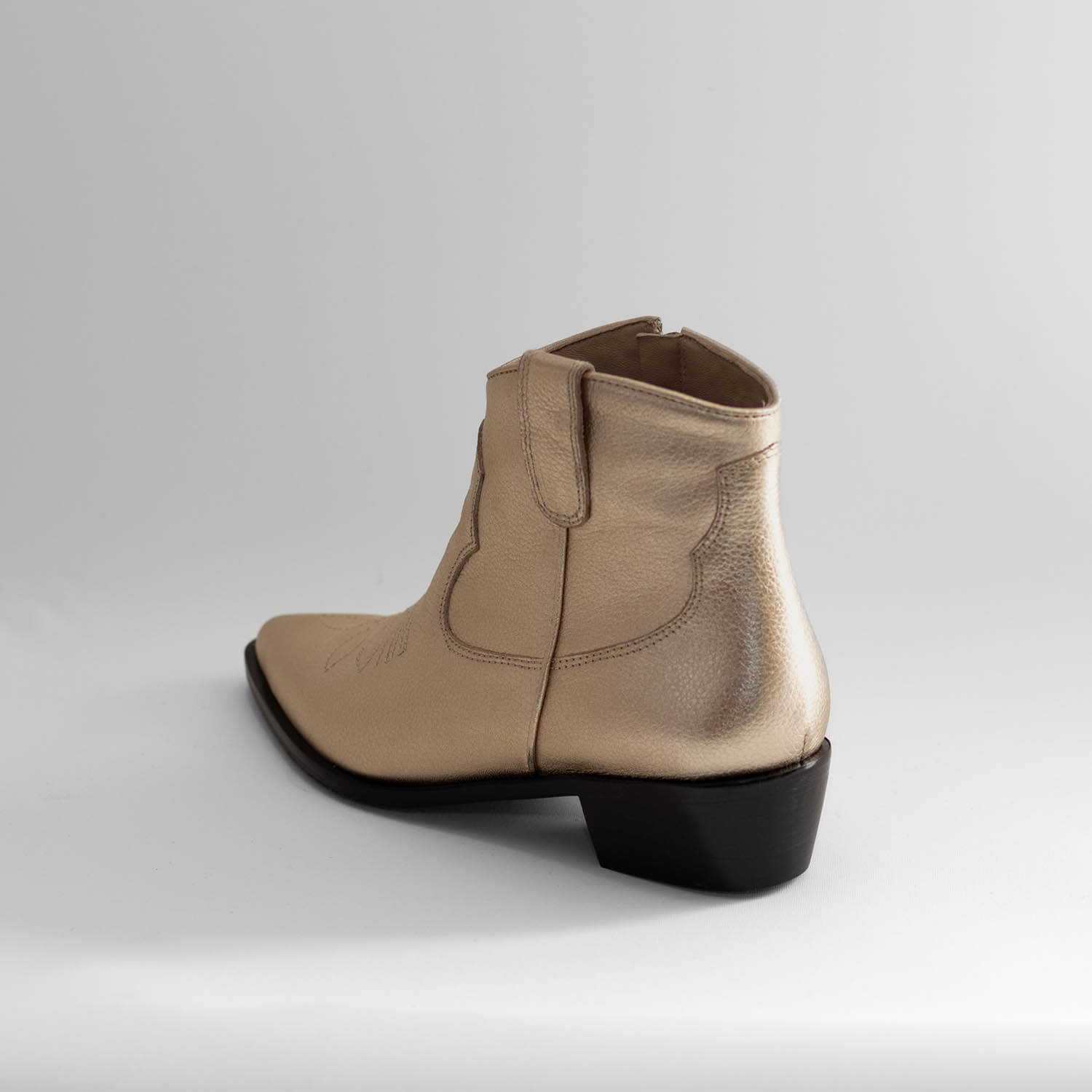Texana Berenice en color Dorado