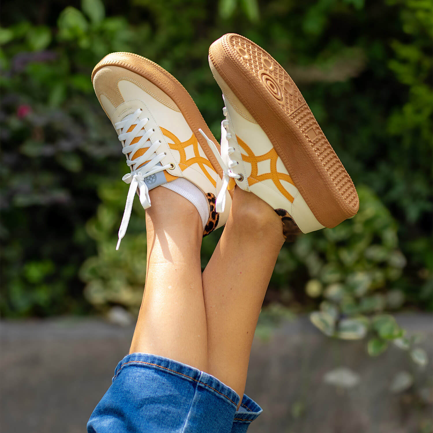 Zapatilla Beatriz en color Off White o Blanco Off